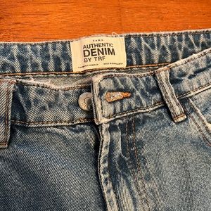 Zara jeans